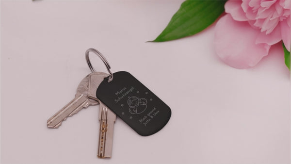 Schlüsselanhänger personalisiert mit Namen & individueller Gravur - Schutzengel schwarz | Glücksbringer Auto, Idee für Führerschein bestanden Geschenk.